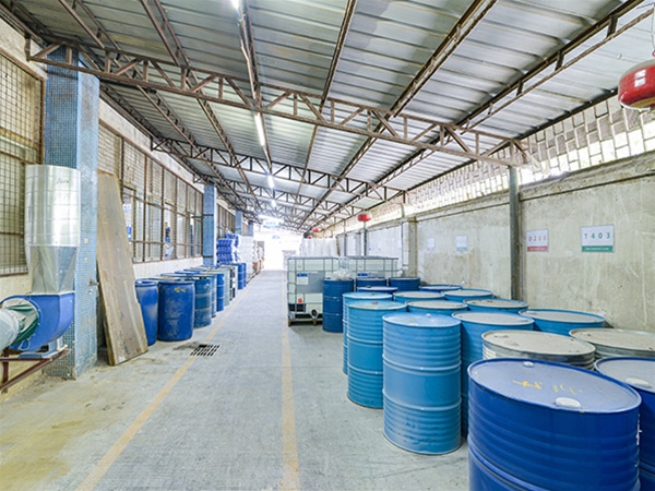 環氧膠生產車間一角